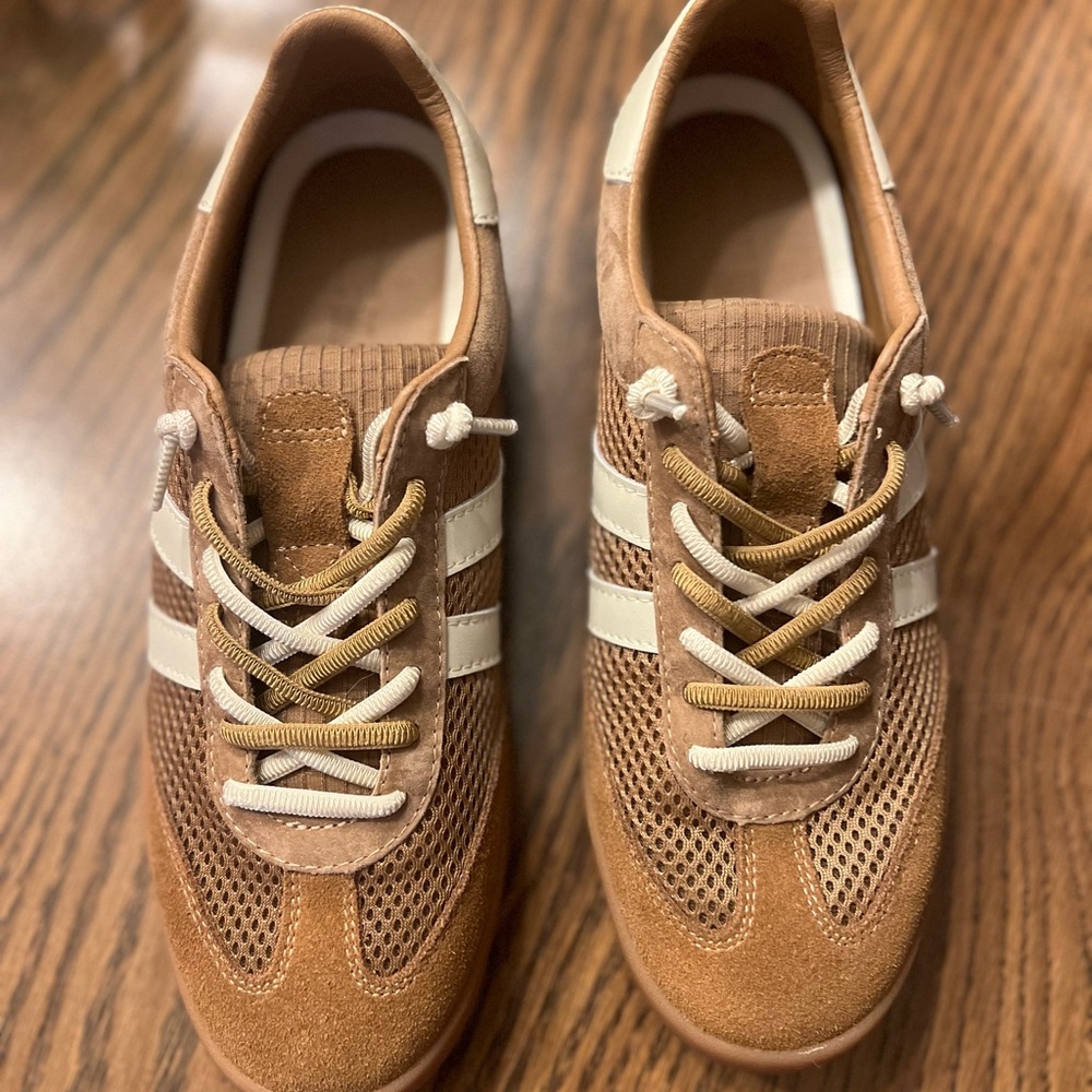 Steve Madden Verdict Sneakers Sz 8.5